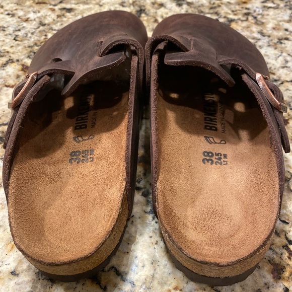 Birkenstock Boston Leather
Cloggs Size 38 L7 M5/US women size 7-7.5/Lightly used - Picture 8 of 9